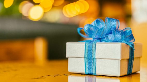 10 Unforgettable and Extraordinary Gifts Your Dad Will Treasure Forever