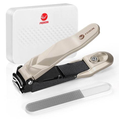 Nail clippers with a catcher for clean and precise nail trimming. Comes with a file and case. Perfect holiday gift.