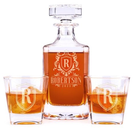 Customizable 3-piece whiskey decanter set – Choose from 5 designs – Exclusive personalized liquor set for men’s gifting.