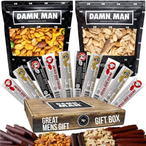 SUGAR PLUM Beef Jerky Gift Basket: Tasty gift for guys – nuts included, perfect for Father’s Day, birthdays, or any occasion! Enjoy with a cold beer.